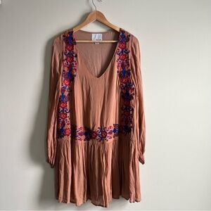 Chloe Oliver Embroidered Dress Size Medium Long Sleeve Pink Floral Boho Festival
